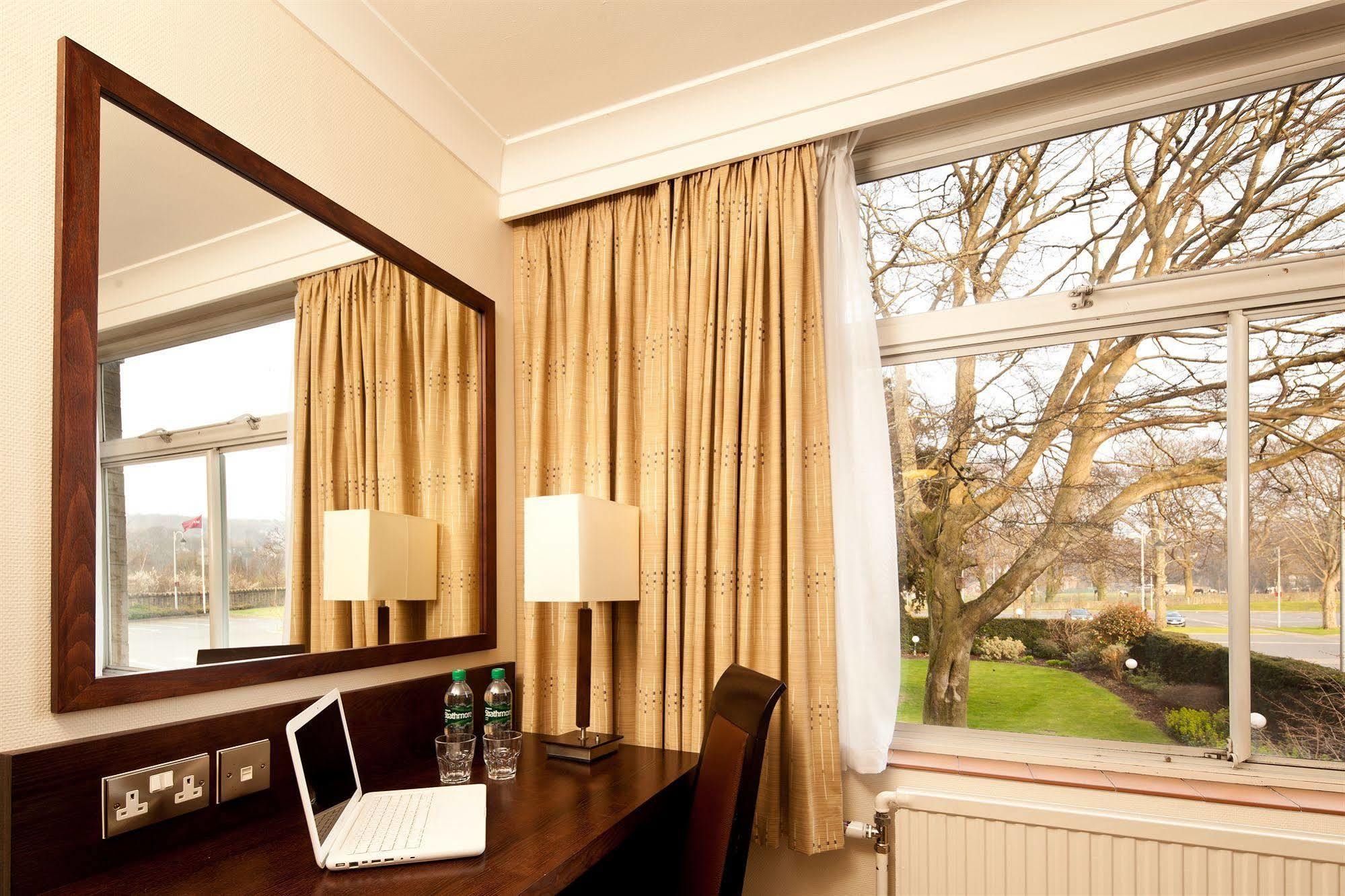 Mercure Bradford, Bankfield Hotel Бредфорд Екстер'єр фото